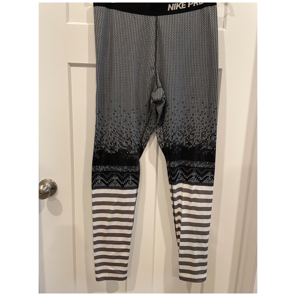 Nike DriFit athletic leggings